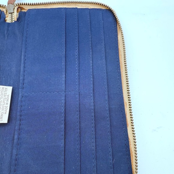 Bella Taylor Wallet Clutch Aztec Print Zip Around great fade look Womens - Picture 7 of 13